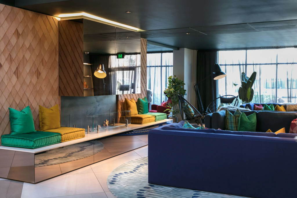 Отель Naumi Auckland Airport