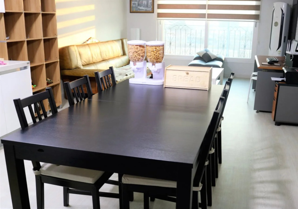 KORUS Guesthouse - Hostel