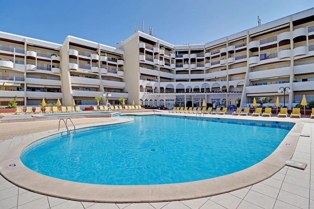 Albufeira Concept 2 With Pool by Homing