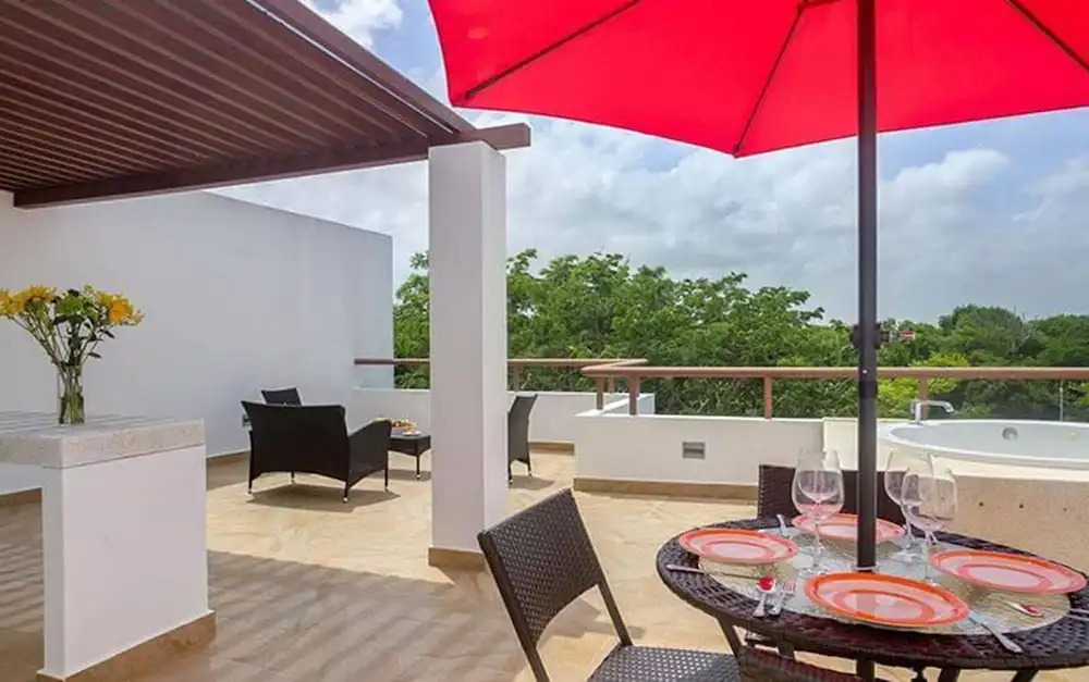 KIN PH1 Luxury Corner Penthouse by Gate48