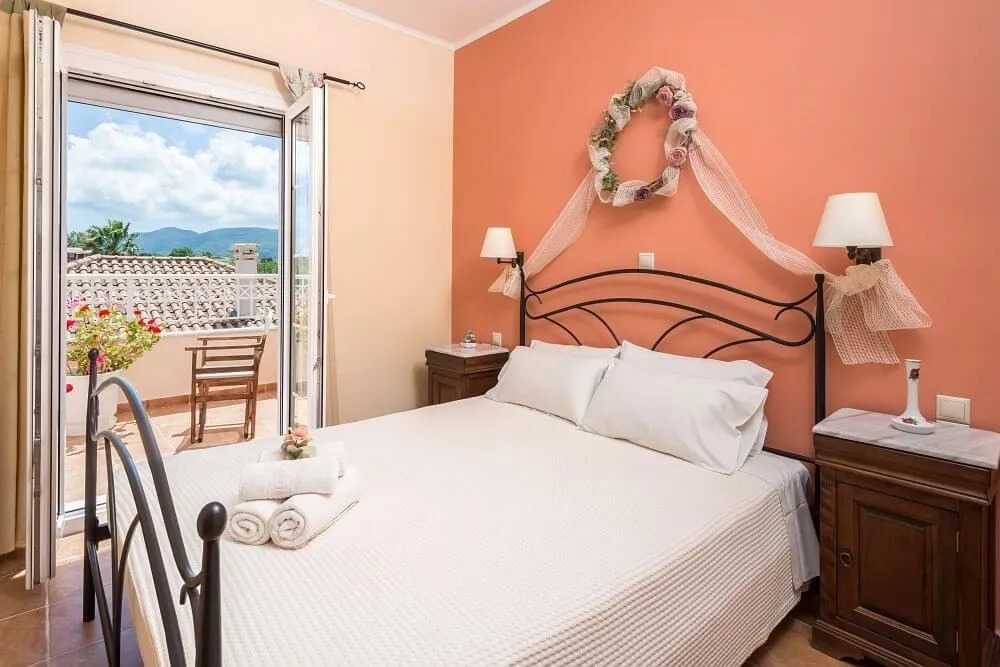 Lorenzo Villas with Private Pool, 200m from the beach, by ZanteWize