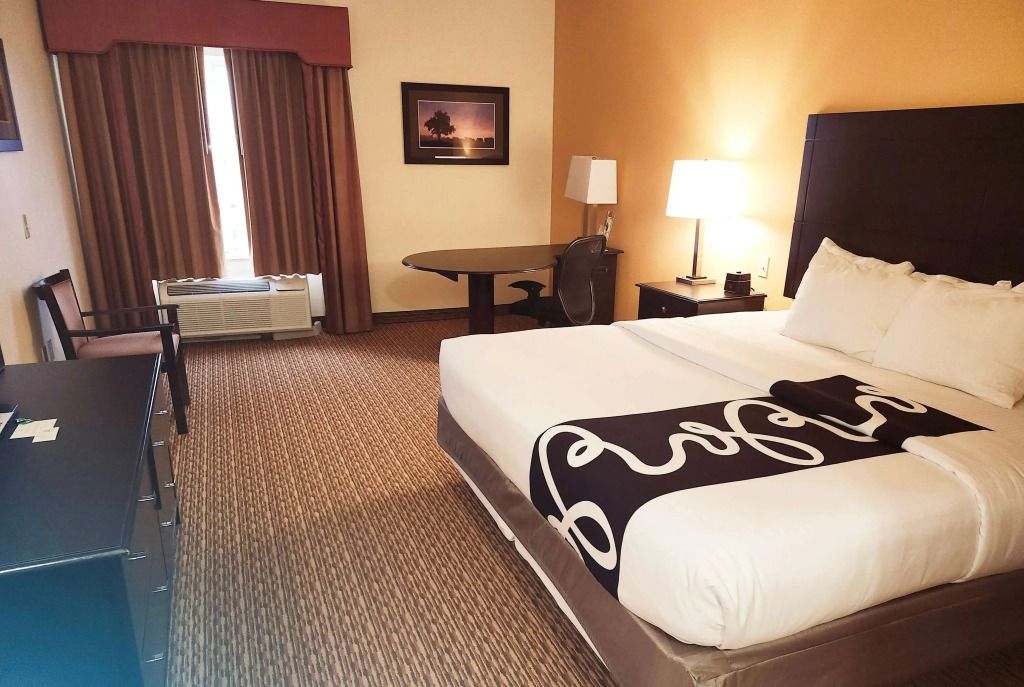 La Quinta by Wyndham Stillwater -University Area