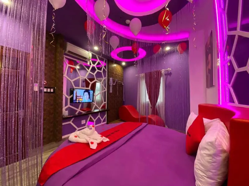 TAN BINH ROMANTIC HOTEL - Sân Bay TSN Nhà Ga T3