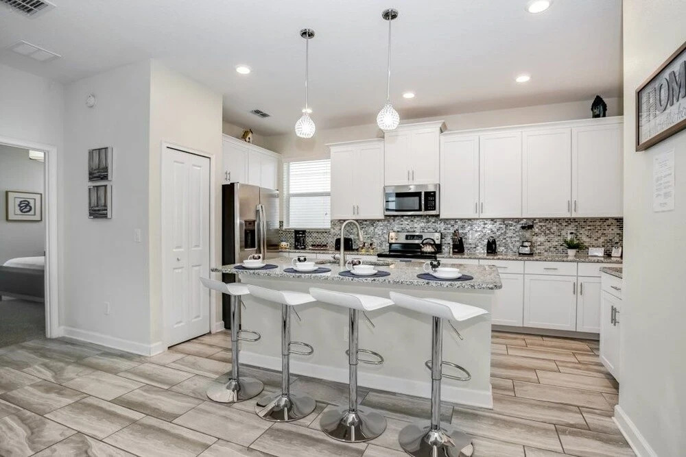 Amazing Storey Lake 5 Bedroomkcc Villa by Redawning