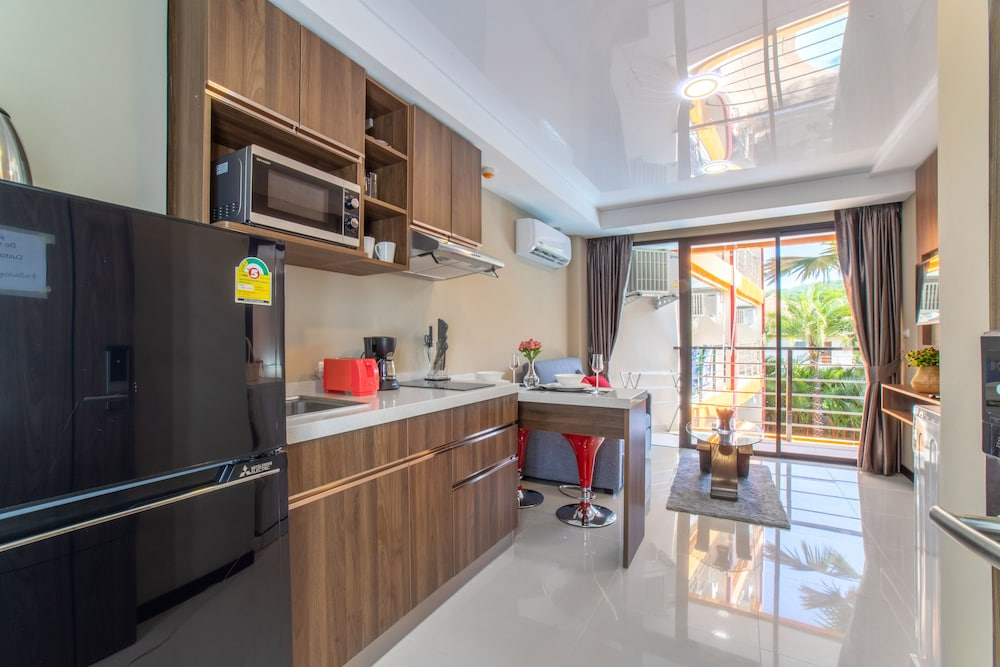 Naiharn Sea Condominium S203