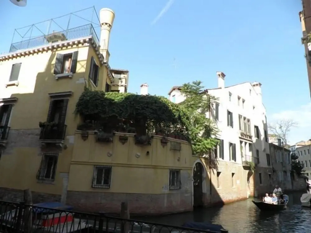 Residenza de lOsmarin Suites