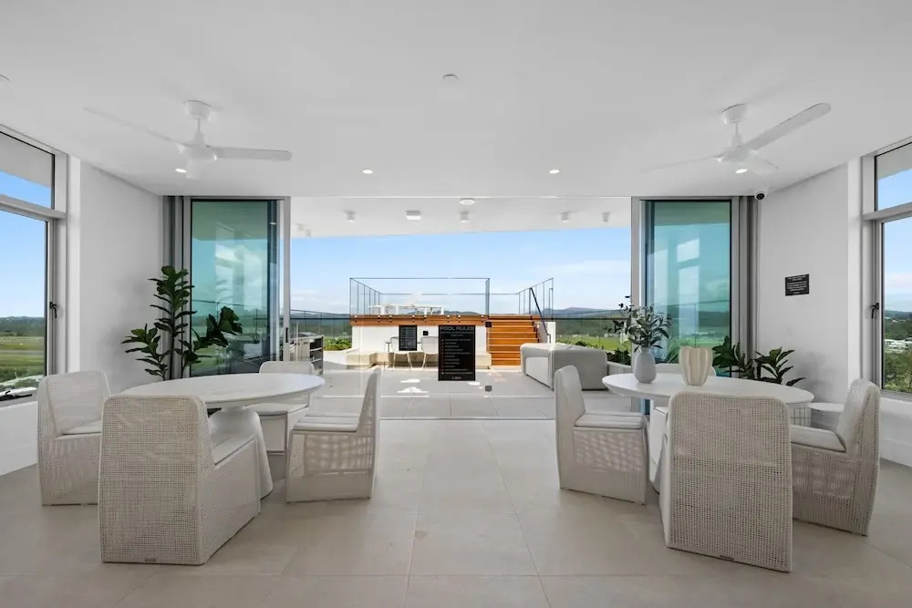 Bilinga Beachfront Luxury at Lana