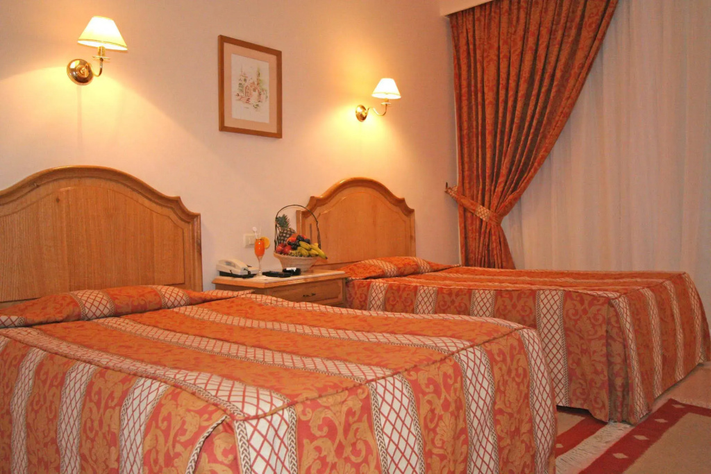 Sea Star Beau Rivage Hotel