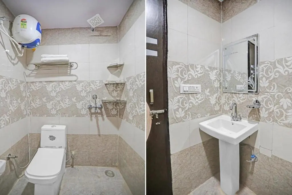 OYO Flagship 70247 Hotel Lavish