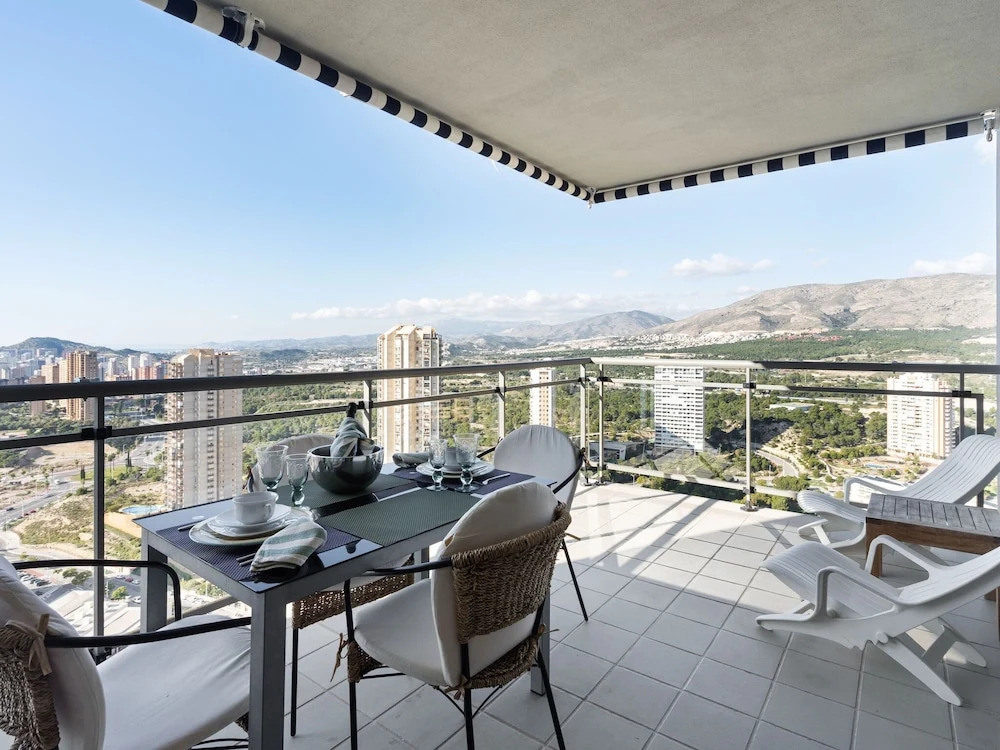 Elegant Holiday Home in Benidorm With Swimming Pool