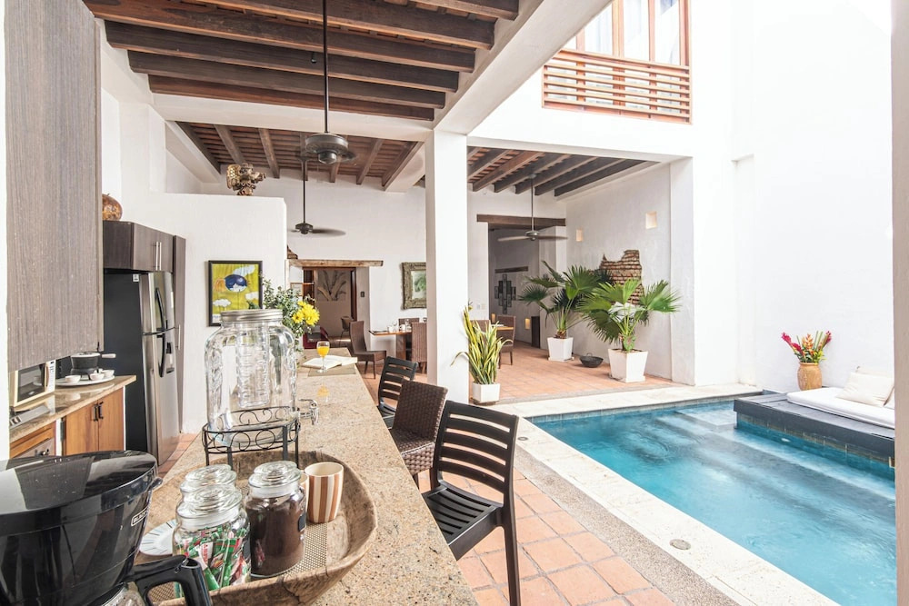 Casa del Agua Pool House by Xarm Apartments