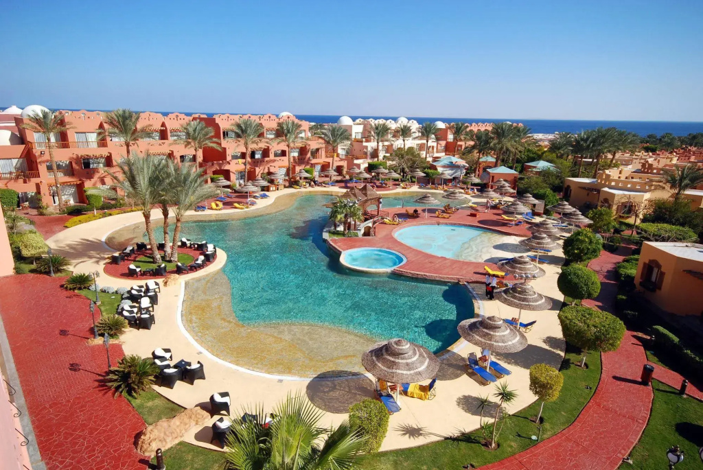 Nubian Island, Families and Couples only