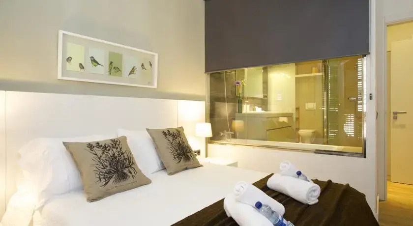 BarcelonaForRent Urban Central Suites