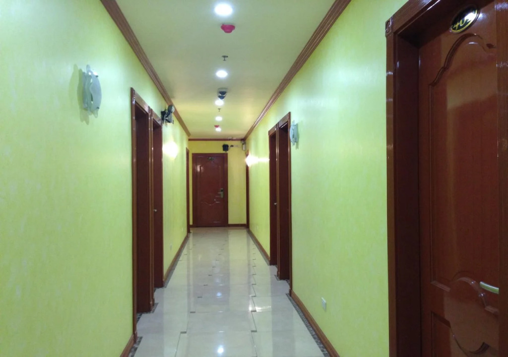 C & L Suites Inn
