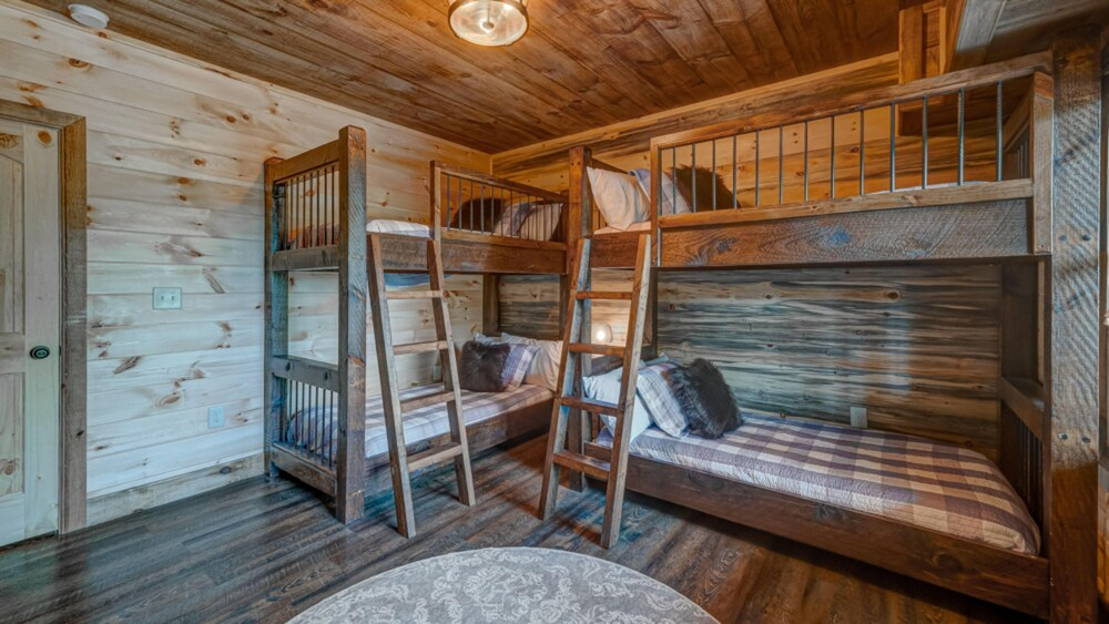 Sasquatch Chalet by Escape to Blue Ridge
