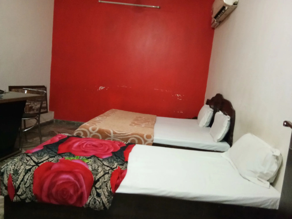 Puri Guest House