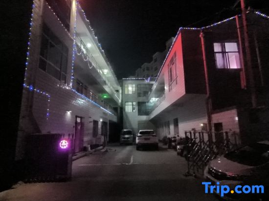 Huining Zero Distance Homestay