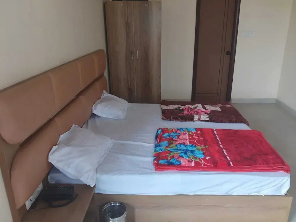 Hotel Awadh Grand