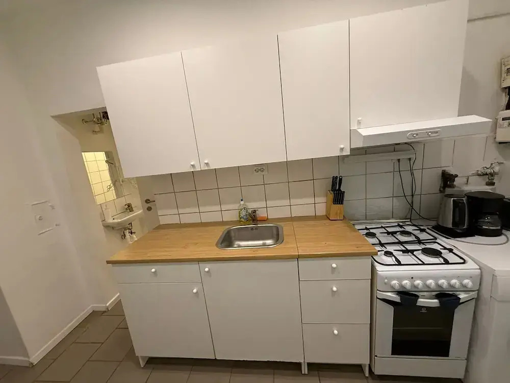 Comfy 2BR Apt Westbahnhof Area