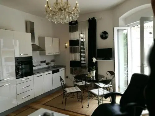 Ana Apartment