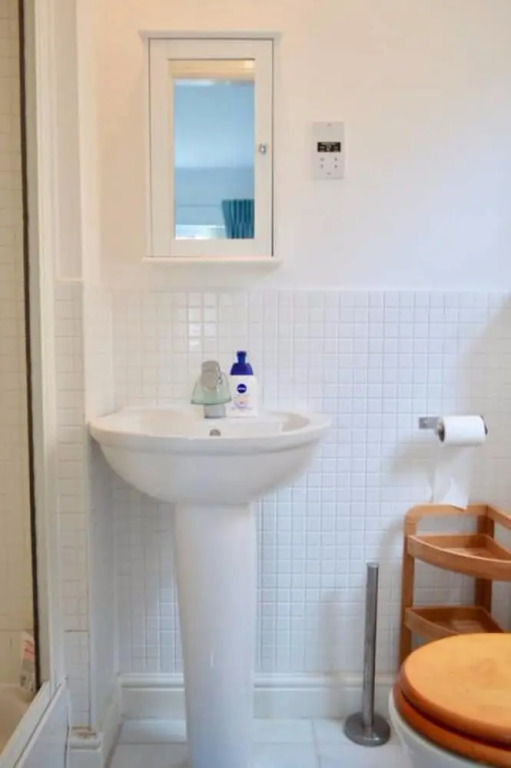 3 Bedroom House With Parking