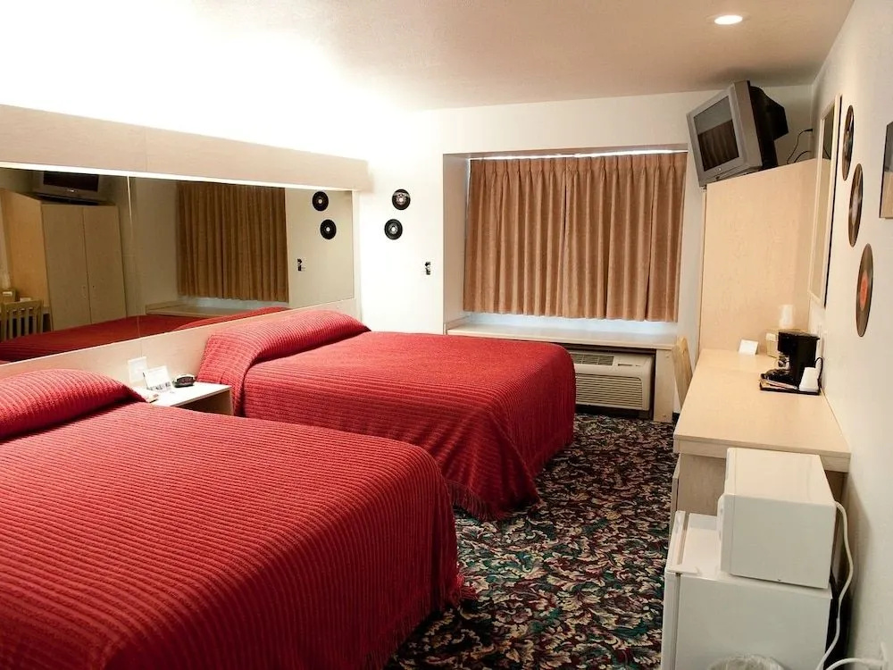 Happy Days Hotel