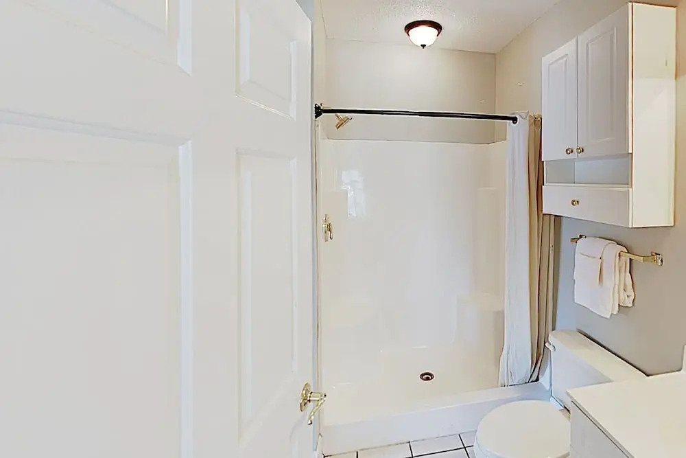 Sun-soaked Central Myrtle Beach W/ Pool 3 Bedroom Condo