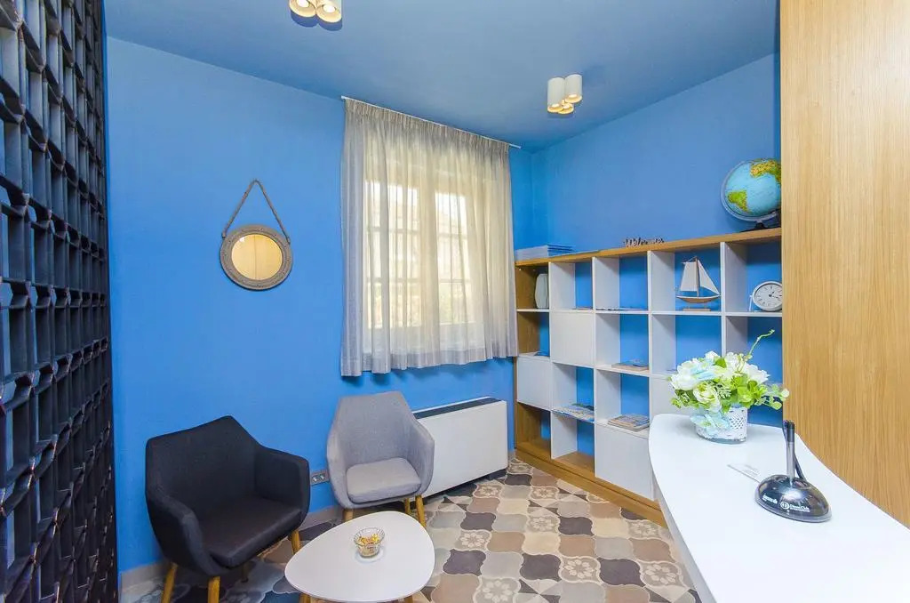 Hostel Dvor