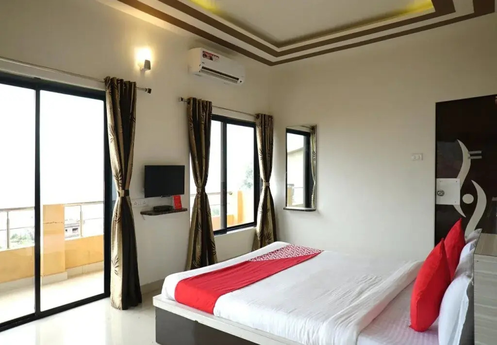 OYO 23696 Hotel Sai Vihar