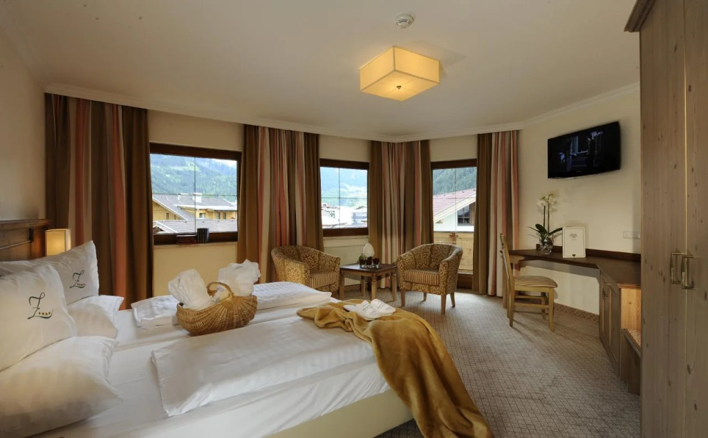 Alpine Hideaway ZILLERTALERHOF - 4 Sterne Superior