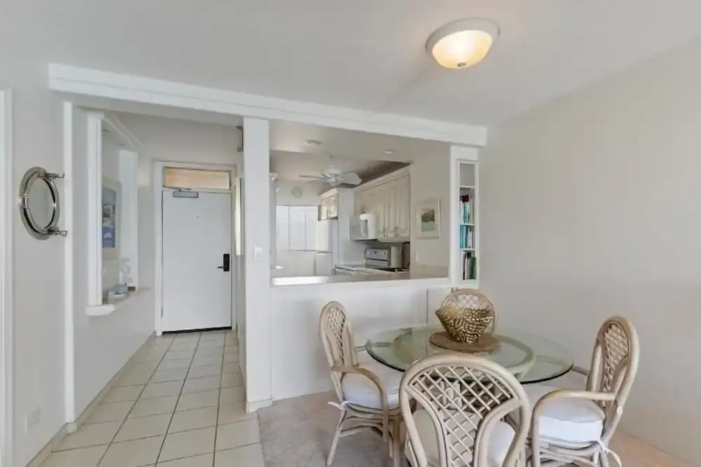 Royal Mauian, #405 2 Bedroom Condo