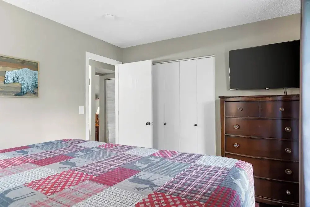 Fallcreek Haven - A Chic Retreat