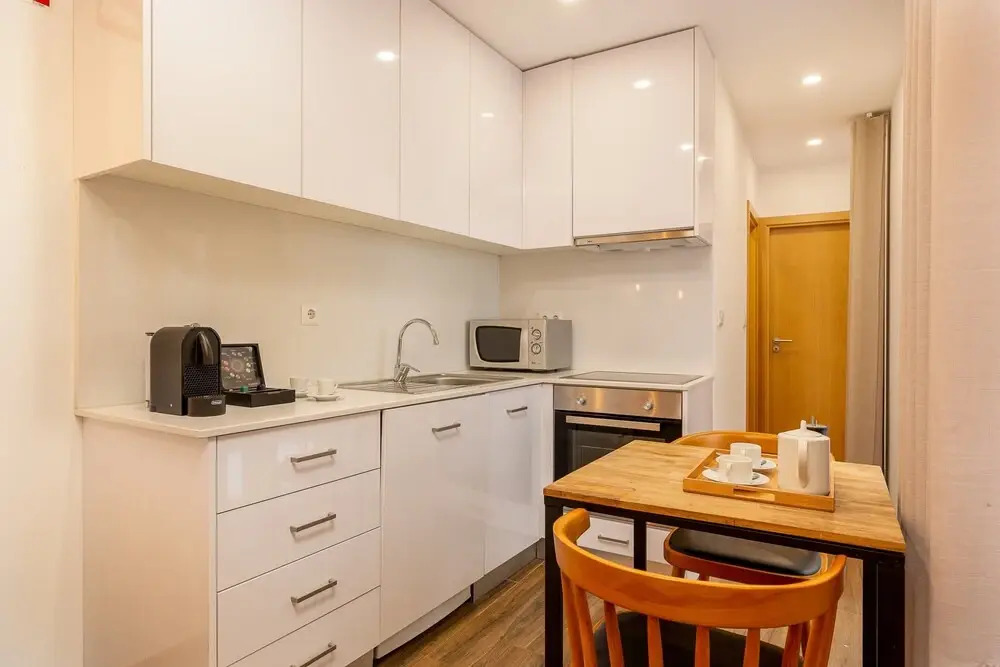 Charming 1-Bedroom Apartment in Oporto