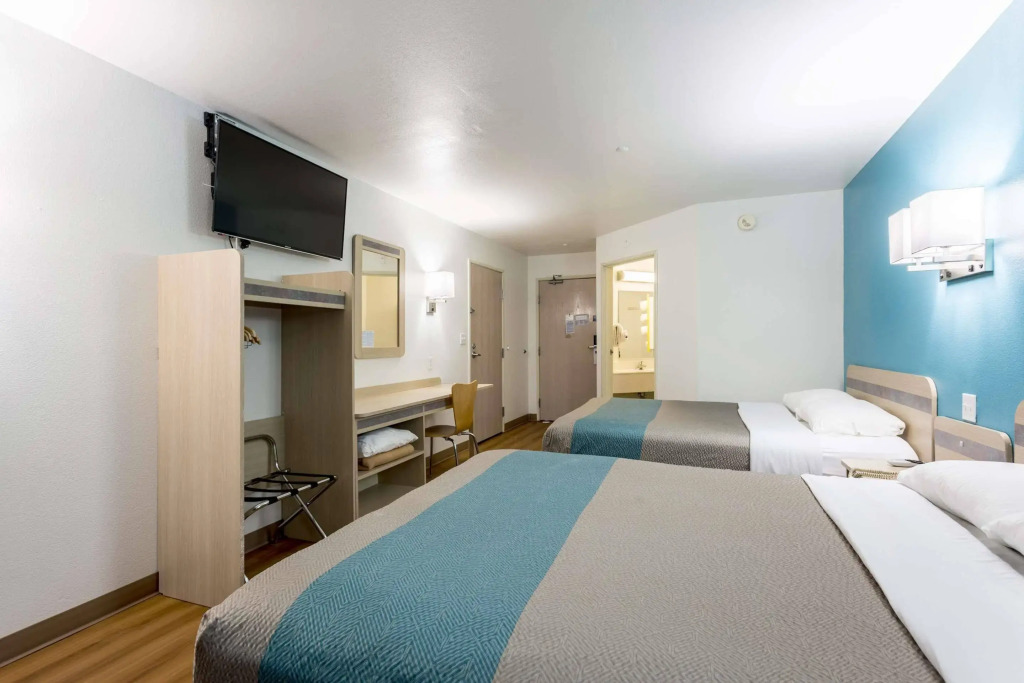 Holiday Inn Roswell by IHG