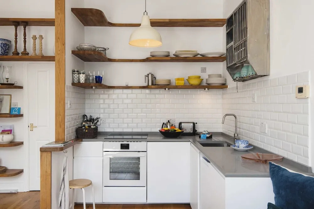 Bright Talbot Road Apartment - MATR6