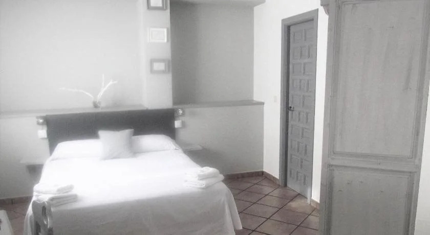 Hostal La Campana