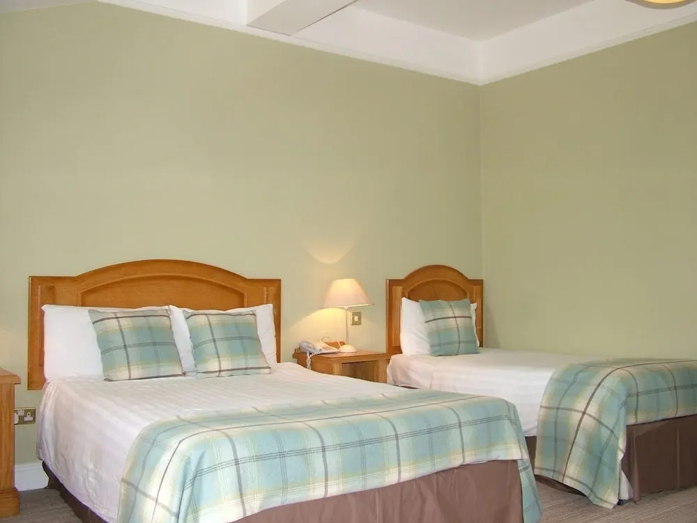 Woodlands Hotel & Leisure Centre