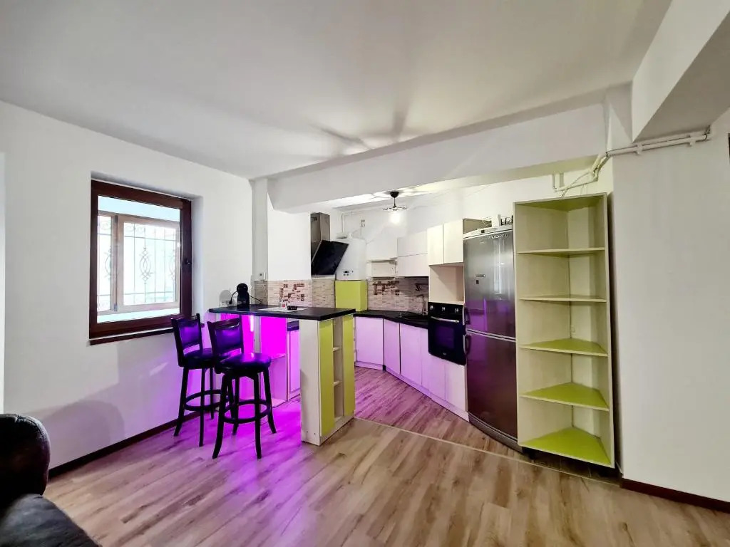 R.O.S.E. Apartment
