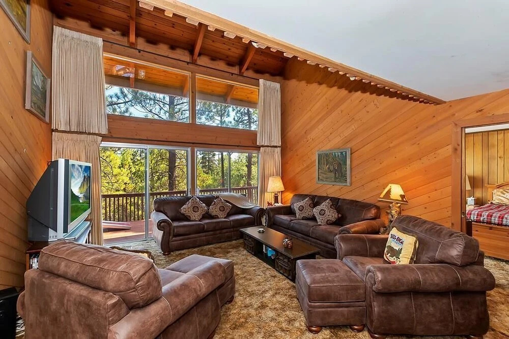 051 - Vista Retreat
