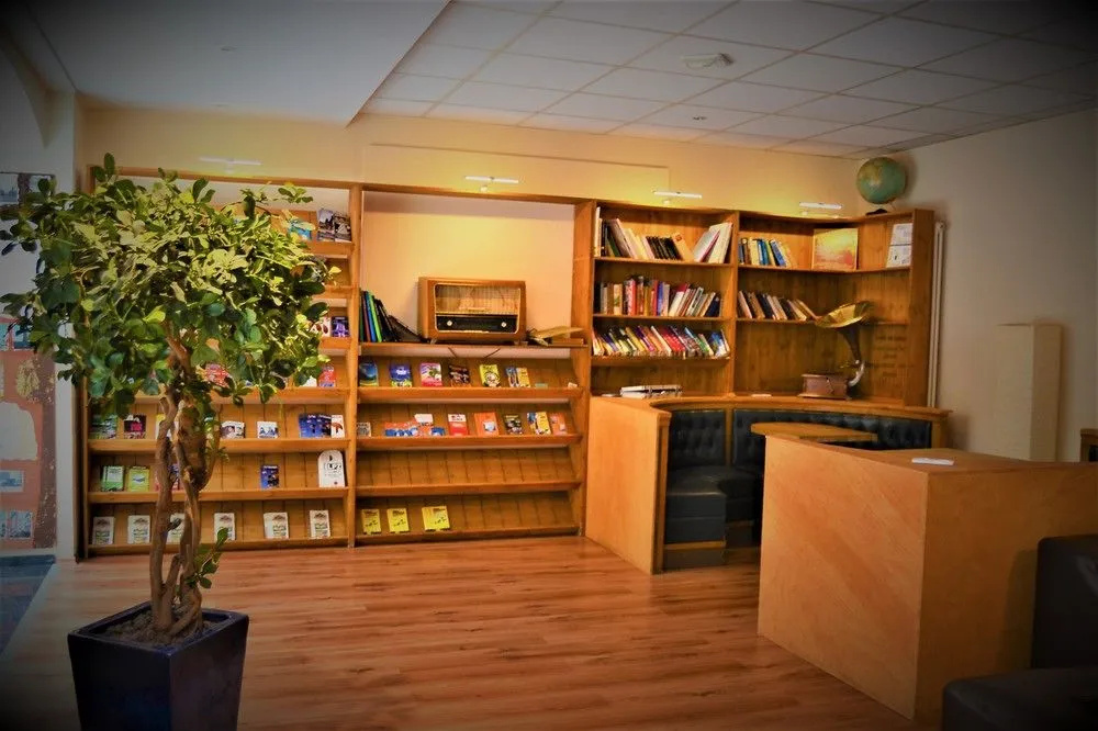 Singer109 Hostel, Hotel & Apartment