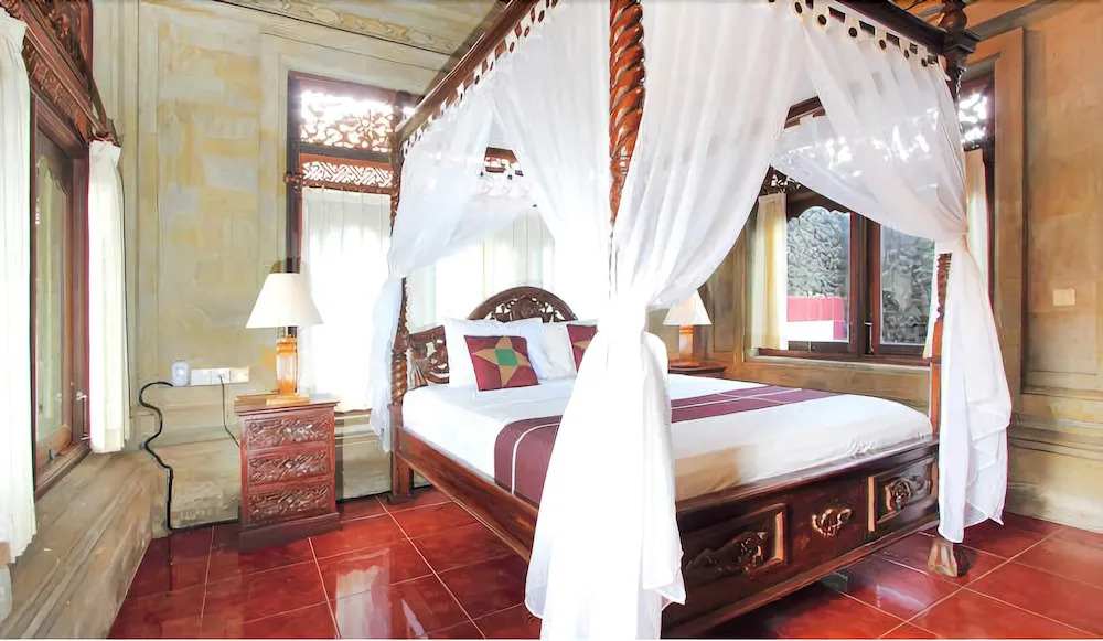 Tungeh Inn
