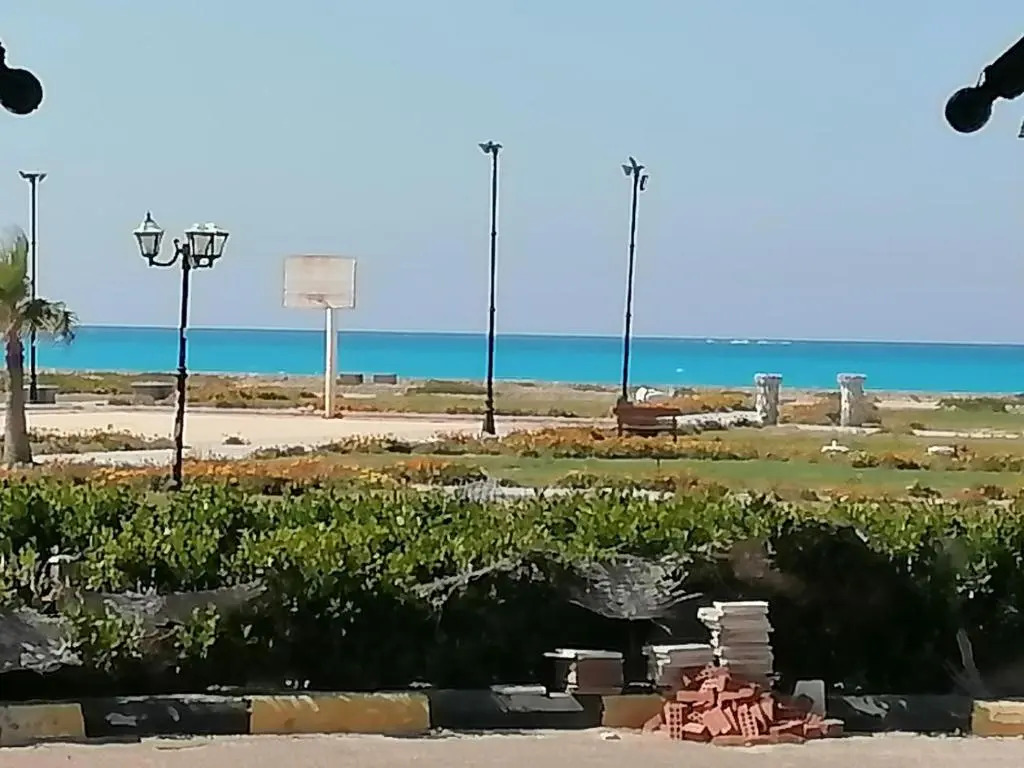 لازوردي باي الساحل الشمالي سيدي عبد الرحمن الكيلو ١٢٠