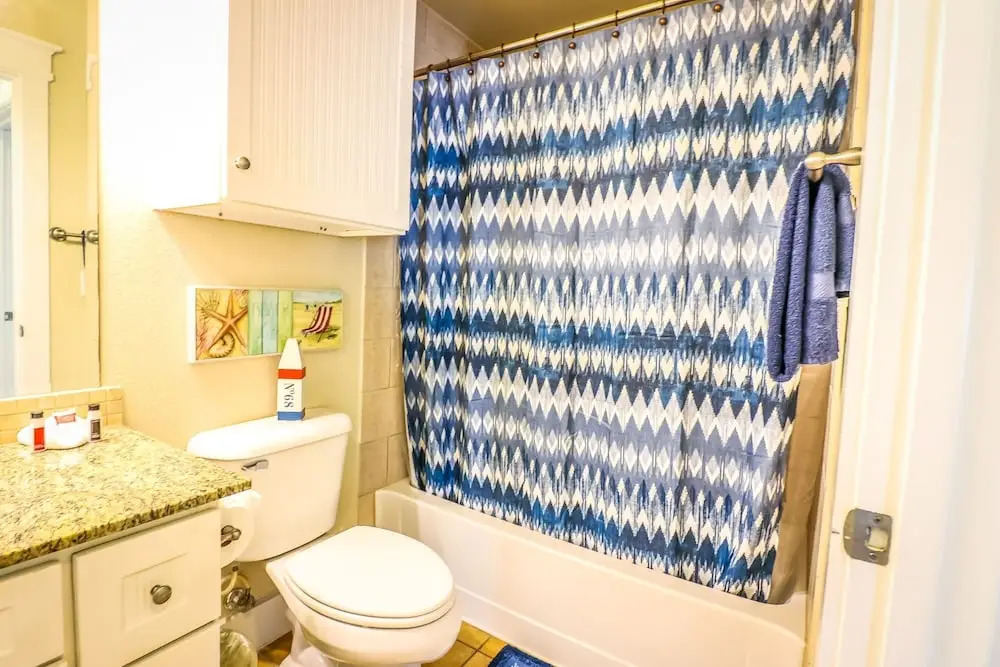 Pelican Pointe 2 Bedroom Condo
