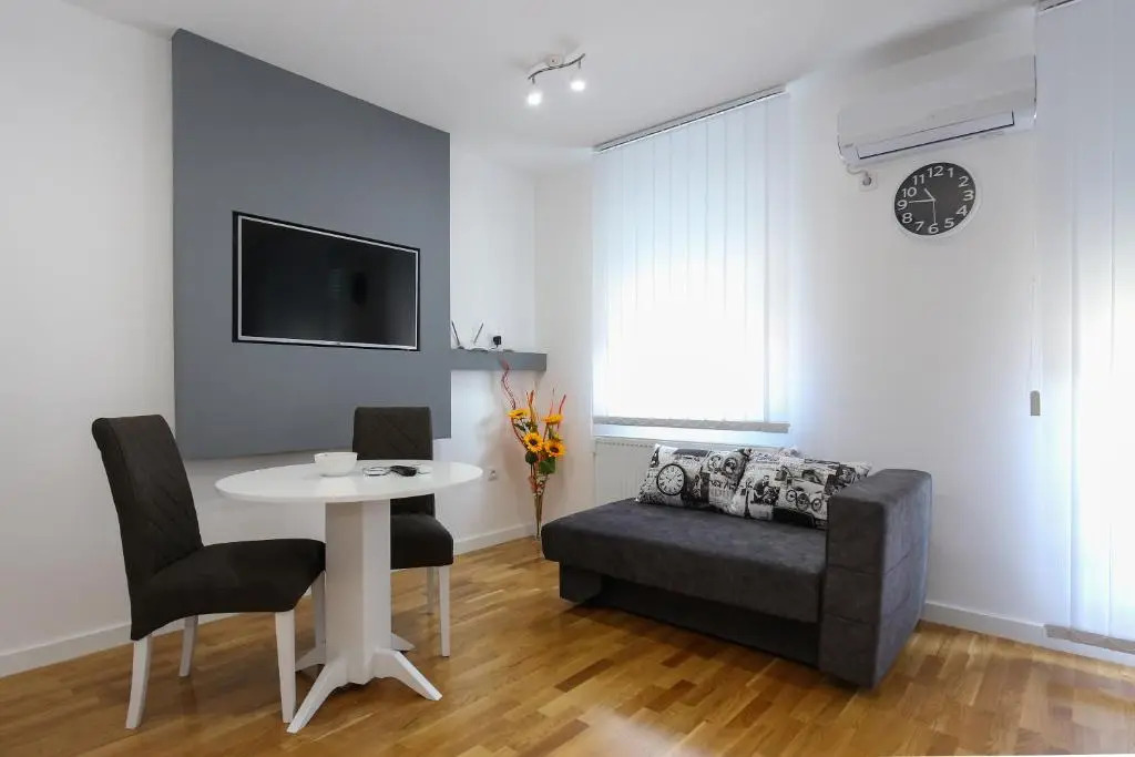 MANIROSI 3 apartman