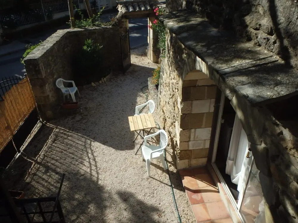 Chambres d´Hôtes Prieuré dOrniols