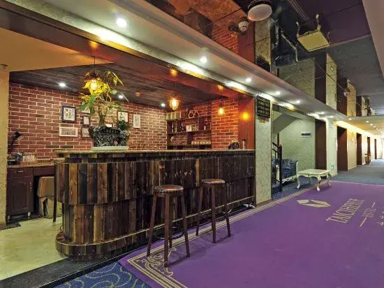 Taici Heyue Hotel