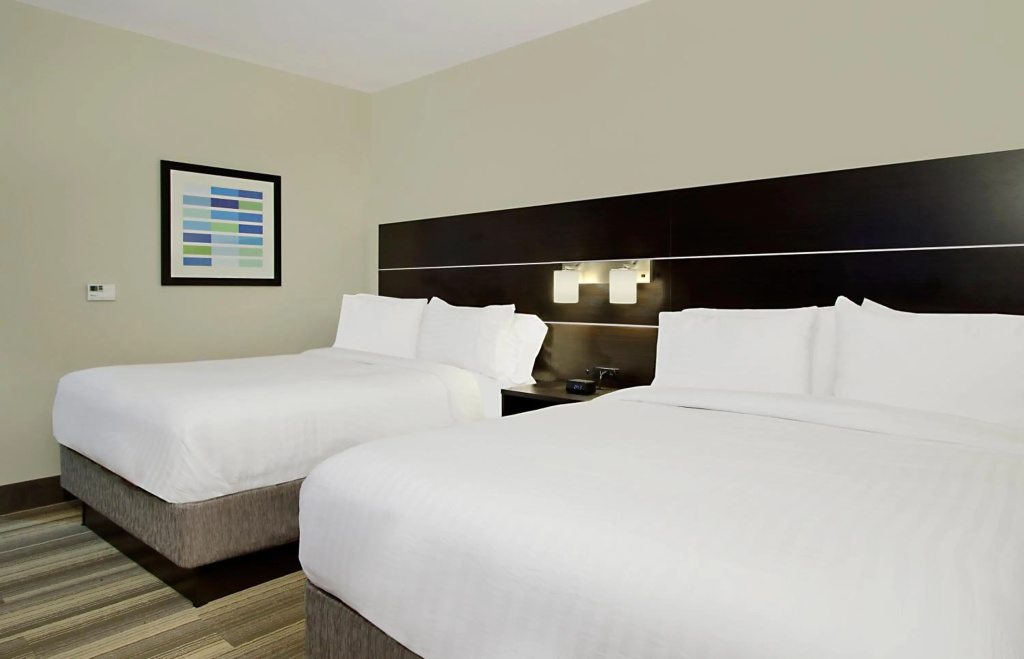 Holiday Inn Express & Suites - Brookshire - Katy Freeway by IHG