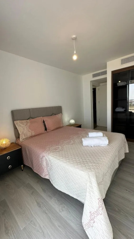 9 Grand Sapphire 2 Bed 2 Bath Pool Beach