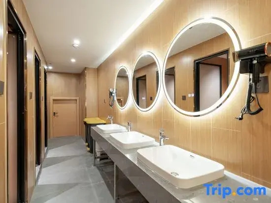Homeinn Pebble Hotel (Shanghai Xintiandi Lujiabang Road Subway Station)