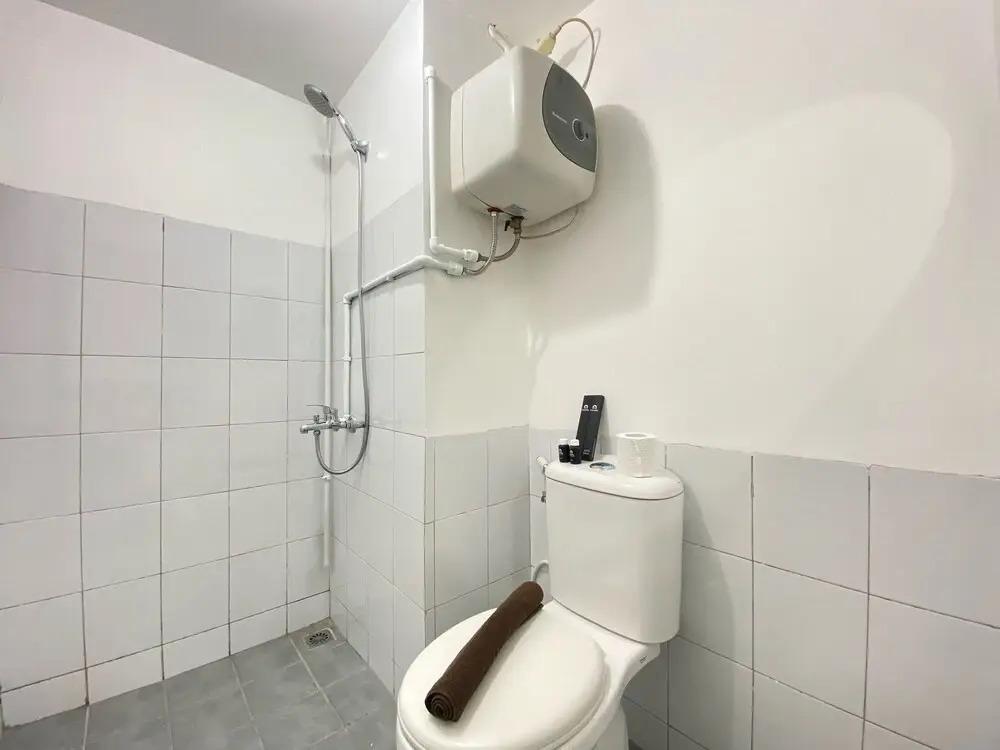 Spacious 1Br at Grand Asia Afrika by Travelio